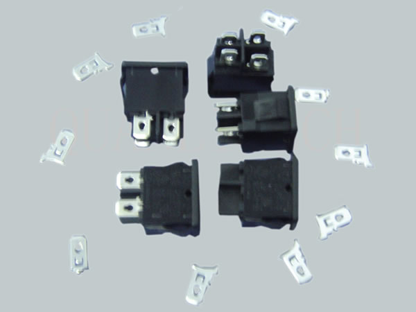 全自動插扣腳機(jī)樣品 全自動插扣腳機(jī)樣品